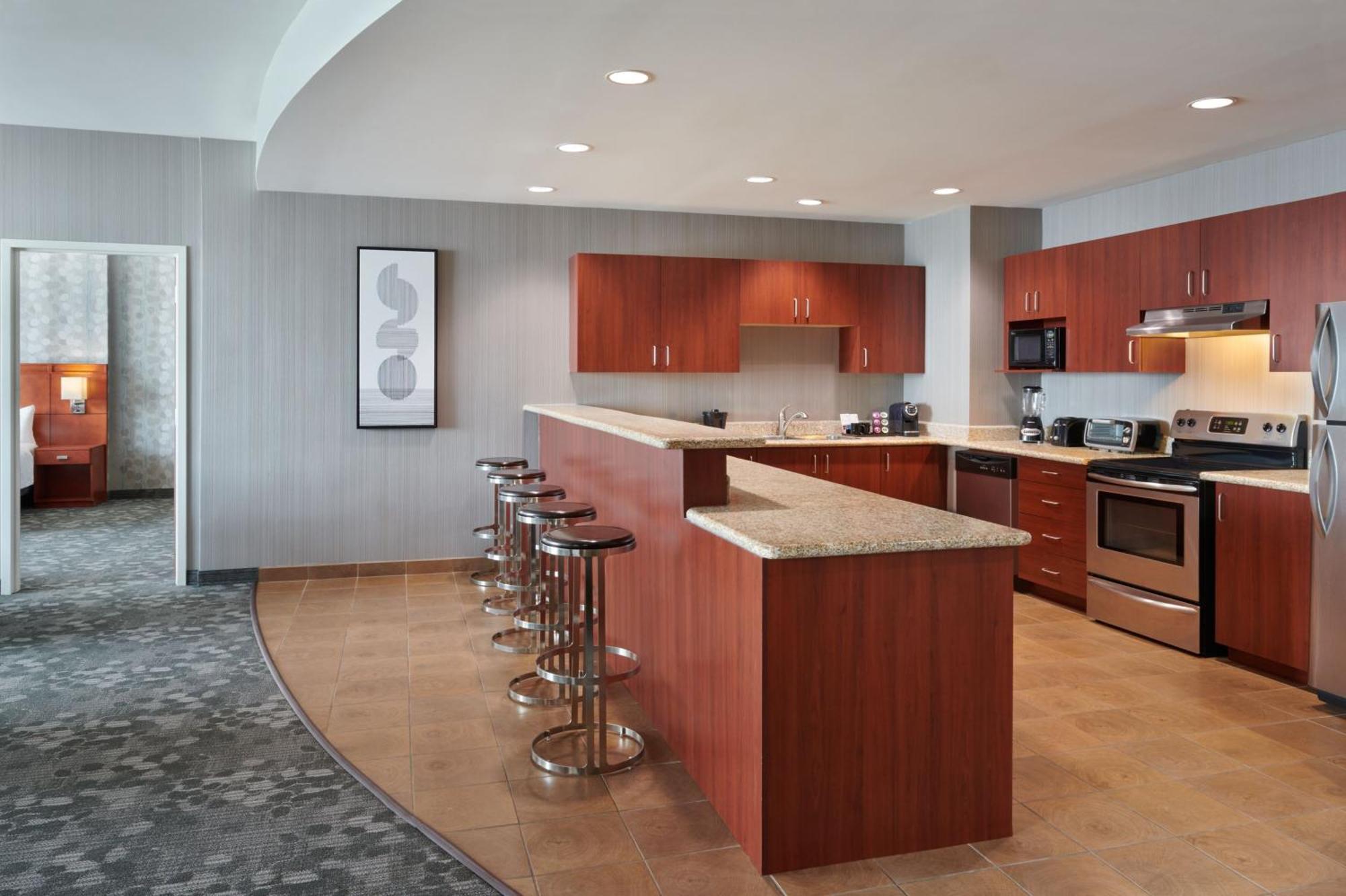 Courtyard By Marriott Ottawa East Hotel Buitenkant foto