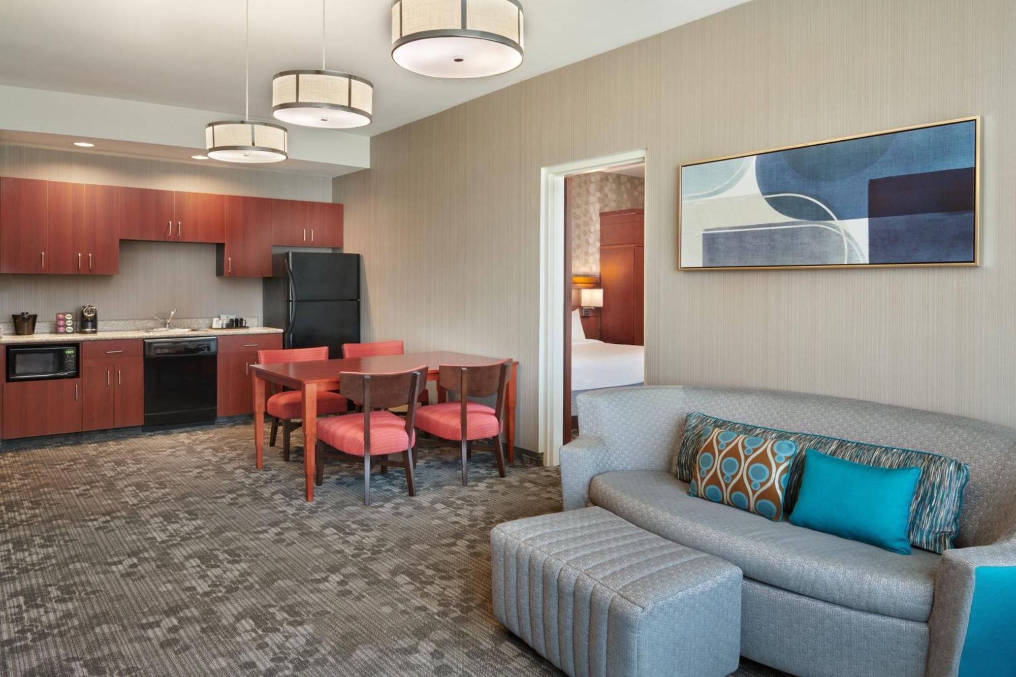 Courtyard By Marriott Ottawa East Hotel Buitenkant foto