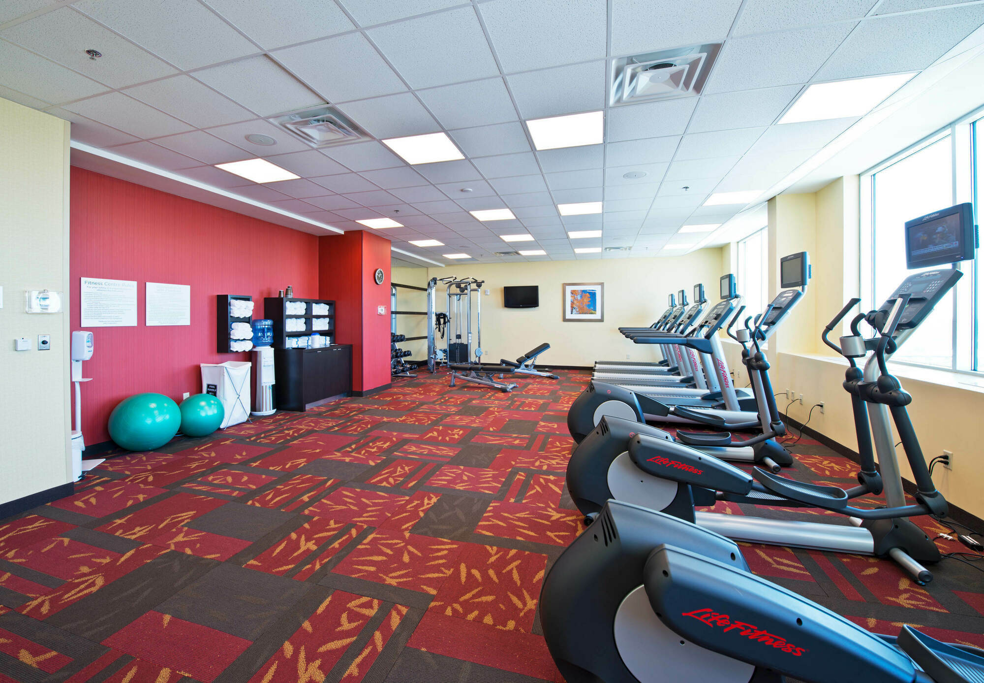Courtyard By Marriott Ottawa East Hotel Buitenkant foto